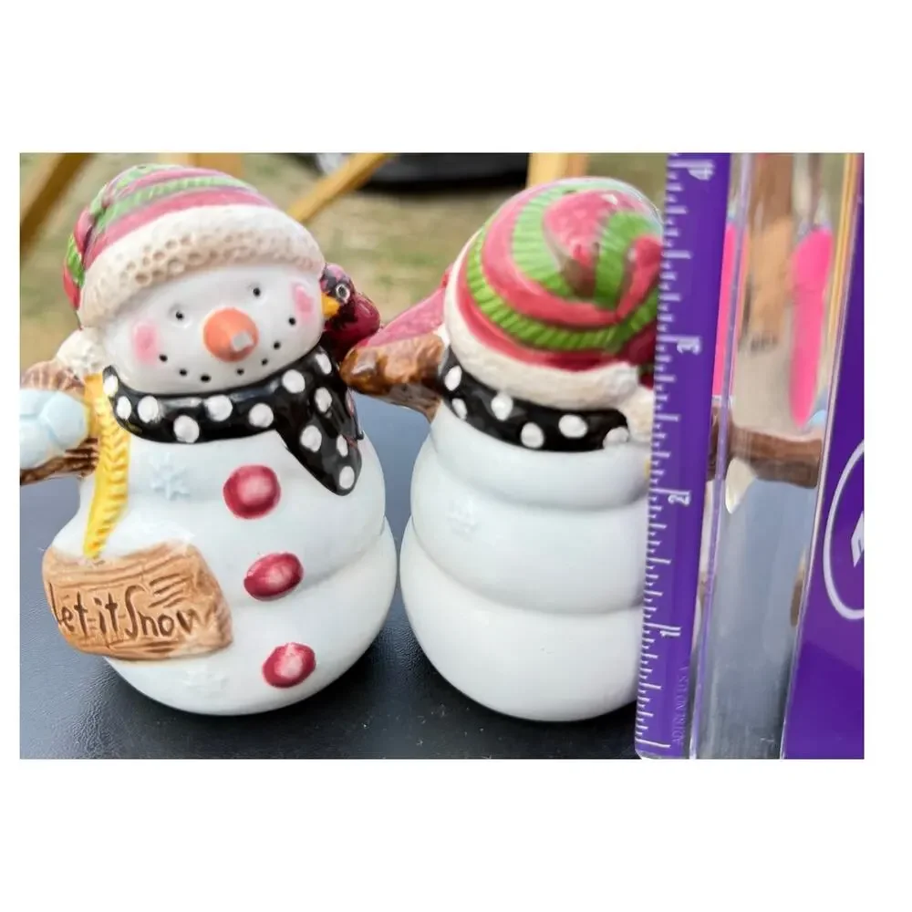 ☃️ Let It Snow Snowman Salt & Pepper Shakers Ceramic Holiday Winter Cottage - Picture 2 of 5